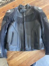 BLOUSON DE MOTO EN CUIR